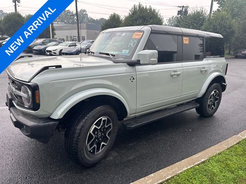 Used 2024 Ford Bronco Outer Banks AWD/4WD image 5