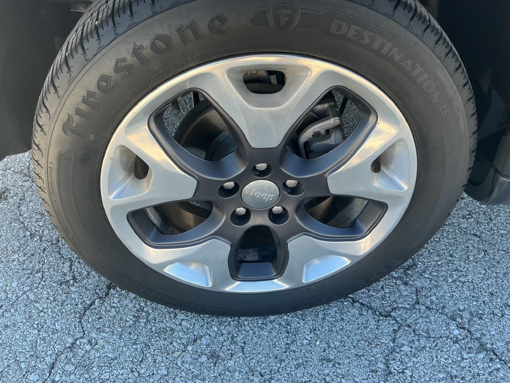 Used 2021 Jeep Compass Limited AWD/4WD image 10