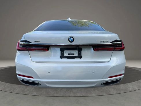Used 2020 BMW 750i xDrive w/ Executive Package AWD/4WD image 6