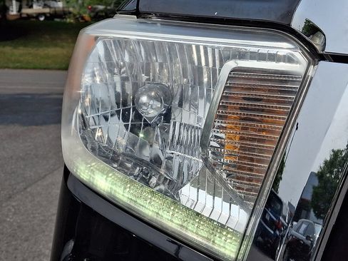 Used 2017 Toyota Tundra 1794 Edition AWD/4WD image 14