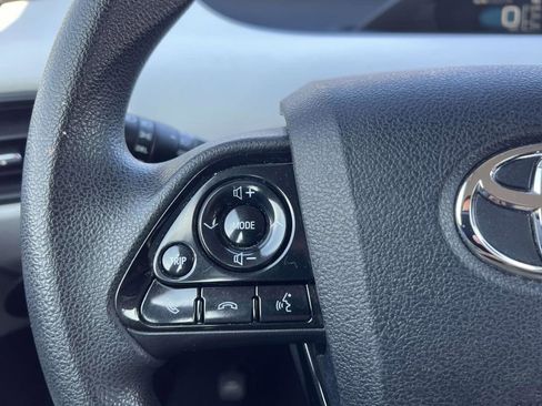 Used 2019 Toyota Prius LE image 29