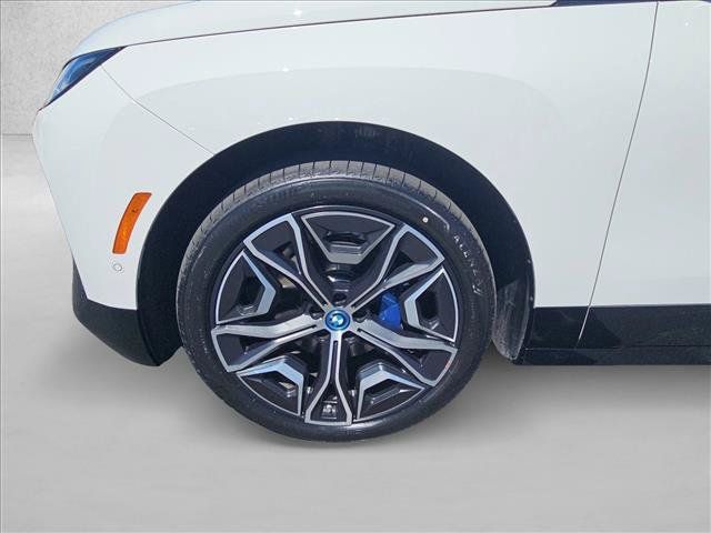 Certified 2024 BMW iX xDrive50 w/ Sport Package AWD/4WD image 24