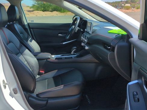 Used 2021 Nissan Sentra SR w/ SR Premium Package FWD image 29