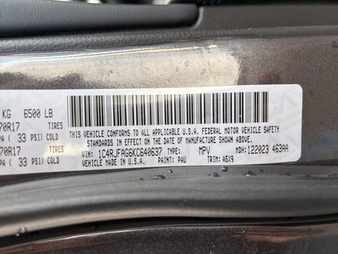 Used 2019 Jeep Grand Cherokee Laredo AWD/4WD image 35