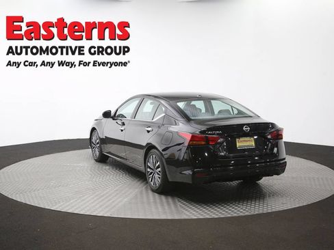 Used 2025 Nissan Altima 2.5 SV FWD image 65