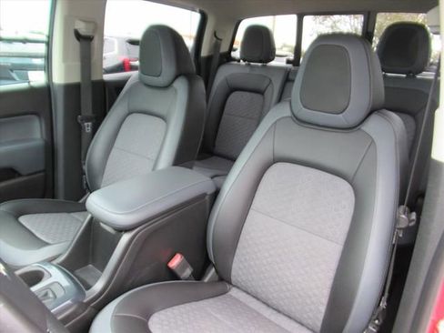 Used 2018 Chevrolet Colorado Z71 image 18