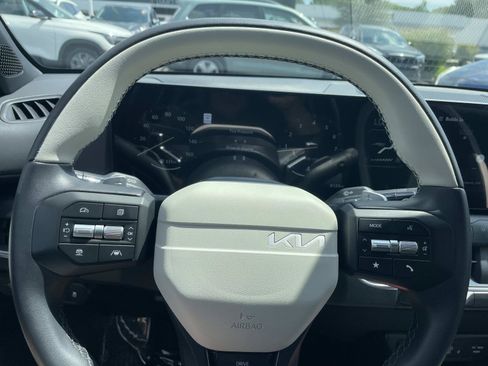 Used 2025 Kia K4 GT-Line w/ GT-Line Premium Package FWD image 29
