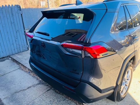 Used 2020 Toyota RAV4 LE w/ All Weather Liner Package image 6