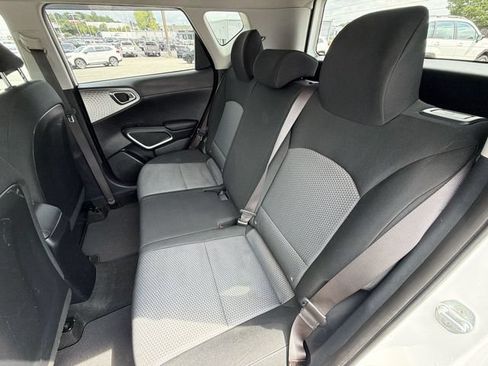 Used 2022 Kia Soul LX FWD image 24