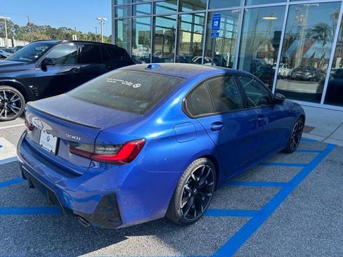 Used 2025 BMW 330i Sedan w/ M Sport Package image 5