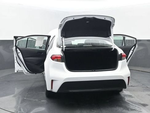Used 2024 Toyota Corolla LE FWD image 33
