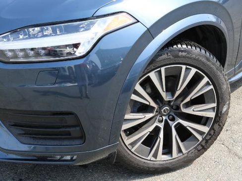 Used 2021 Volvo XC90 T5 Momentum w/ Climate Package image 4