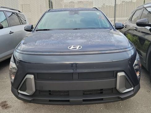 Used 2024 Hyundai Kona SEL FWD image 2