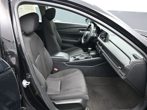 Certified 2023 Honda Accord EX image 24