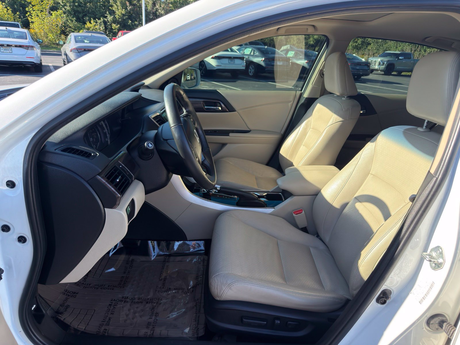 Used 2017 Honda Accord EX-L image 17