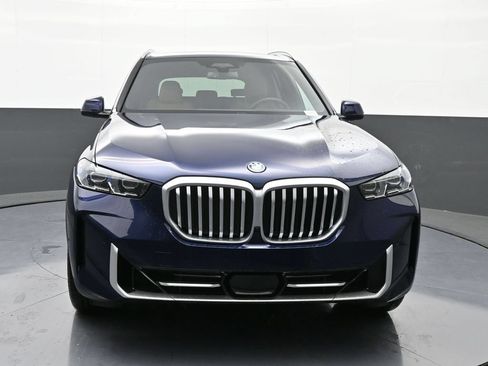 Used 2026 BMW X5 xDrive50e AWD/4WD image 2