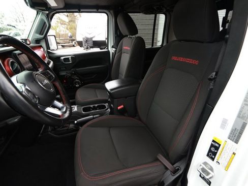 Used 2023 Jeep Gladiator Rubicon w/ Cold Weather Group image 22