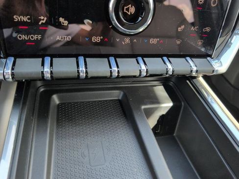 New 2026 GMC Acadia Elevation w/ Elevation Premium Package FWD image 31