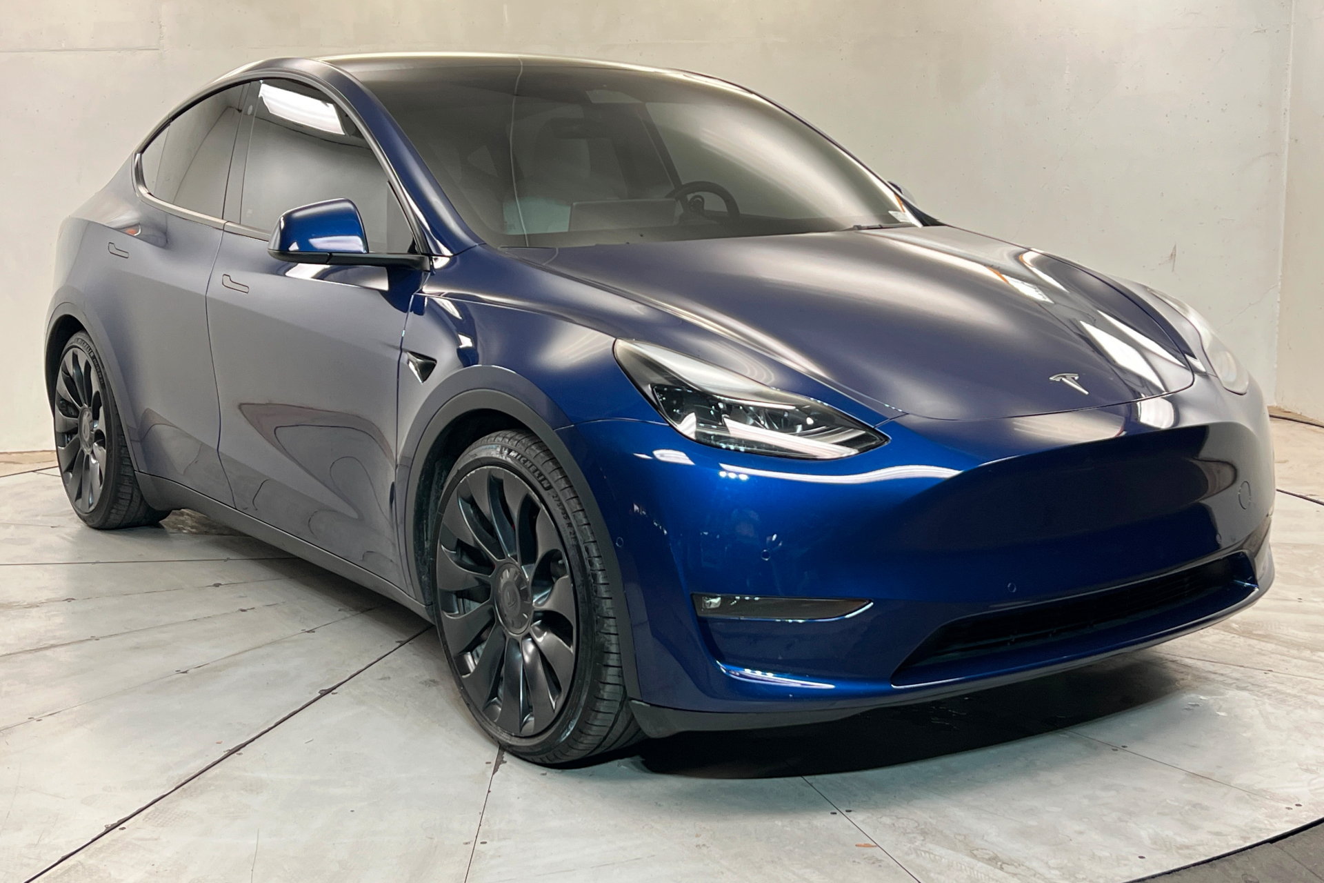 Used 2023 Tesla Model Y Performance AWD/4WD image 8