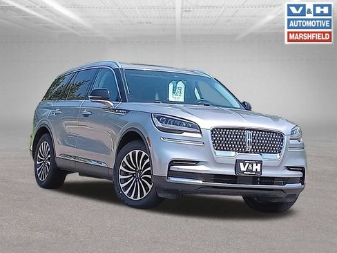 Used 2023 Lincoln Aviator Reserve AWD/4WD image 1
