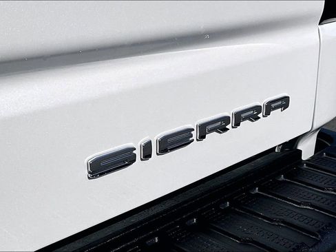 Used 2023 GMC Sierra 1500 Denali Ultimate AWD/4WD image 8