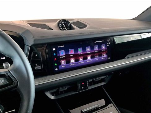 Used 2026 Porsche Cayenne S image 19