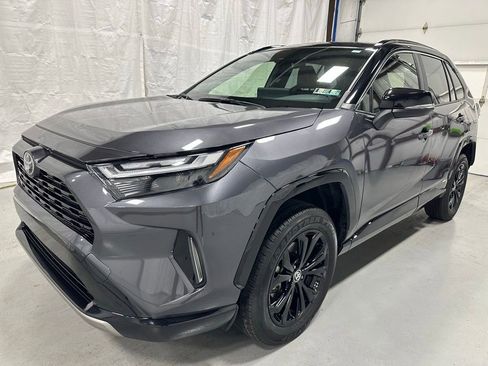 Used 2025 Toyota RAV4 XSE w/ Weather Package AWD/4WD image 3