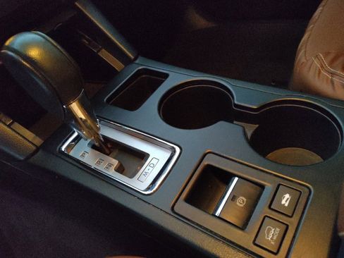 Used 2017 Subaru Outback 3.6R Touring w/ Popular Package #5A image 26