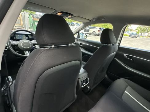 Used 2025 Hyundai Sonata SEL FWD image 16