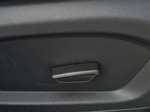 Used 2025 Ford Explorer Active image 15