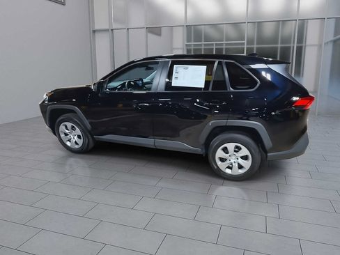 Used 2022 Toyota RAV4 LE AWD/4WD image 6