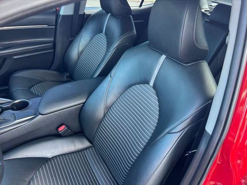 Certified 2021 Toyota Camry SE FWD image 14