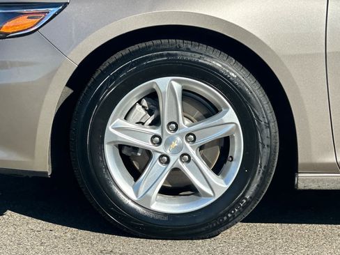 Used 2022 Chevrolet Malibu LT image 30