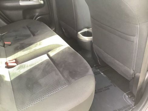 Used 2015 Nissan Juke SV image 23