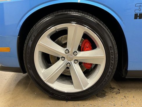 Used 2009 Dodge Challenger SRT8 w/ Spring Special Group image 6