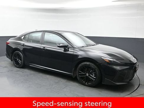 Used 2026 Toyota Camry SE AWD/4WD image 9