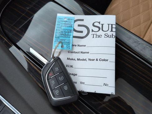 Used 2024 Cadillac Escalade Sport w/ LPO, ONYX Package image 38