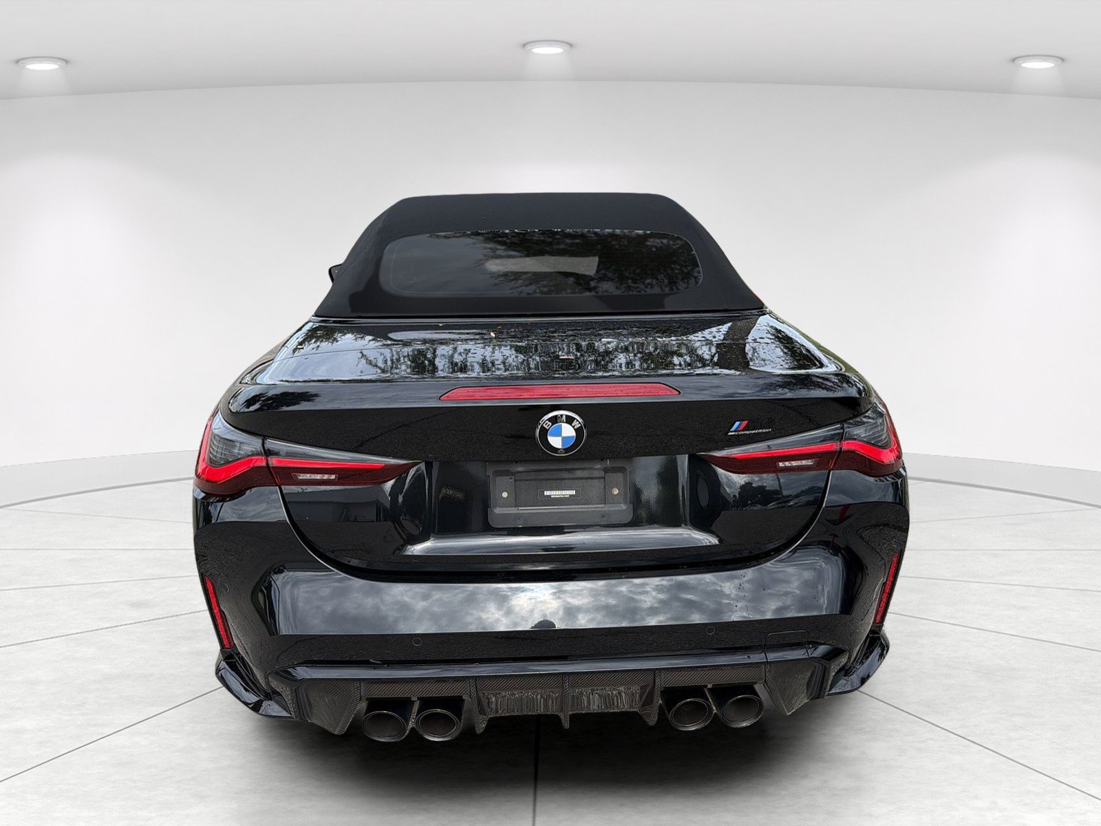 Used 2022 BMW M4 xDrive Competition w/ M Carbon Exterior Package AWD/4WD image 5