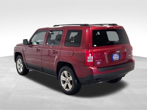 Used 2012 Jeep Patriot Latitude w/ Sun/Sound Group image 17