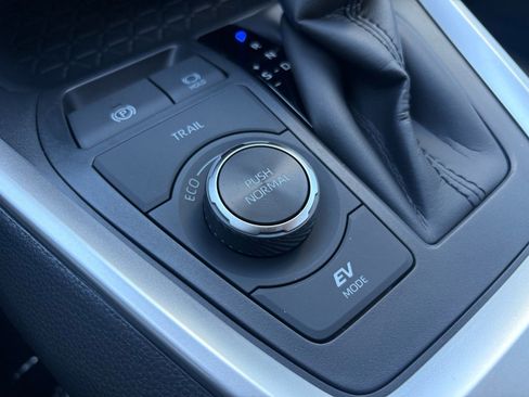 New 2025 Toyota RAV4 LE image 24