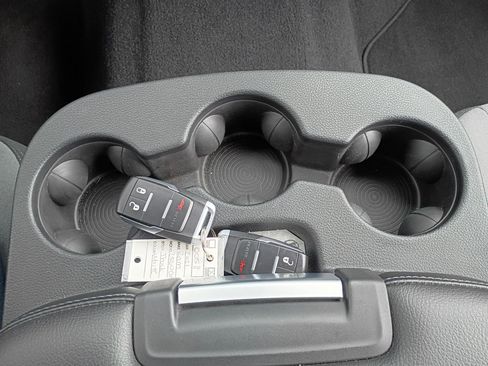 Used 2021 RAM 2500 Big Horn w/ Level 1 Equipment Group image 29