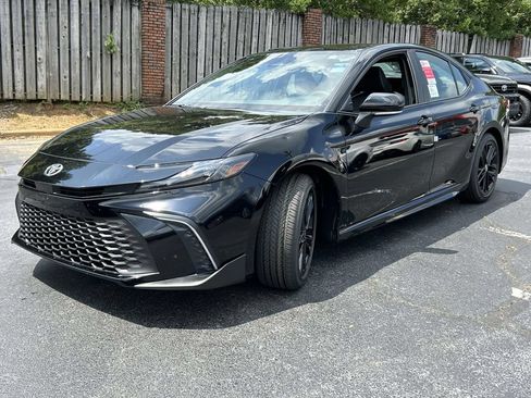 New 2026 Toyota Camry SE FWD image 7
