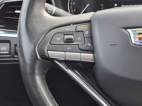 Used 2025 Cadillac XT6 Premium Luxury image 20