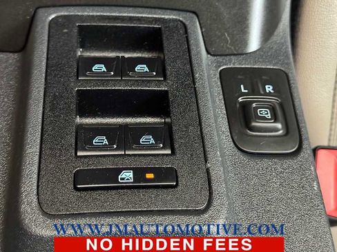 Used 2023 Ford Bronco Wildtrak image 38