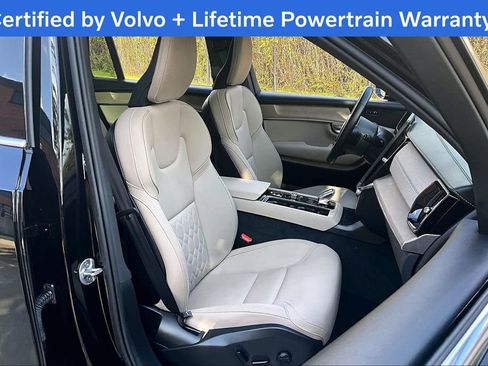 Certified 2025 Volvo XC90 B6 Plus image 9
