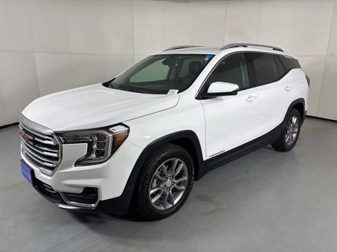 Used 2024 GMC Terrain SLT image 5