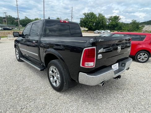 Used 2016 RAM 1500 Laramie w/ Convenience Group AWD/4WD image 3
