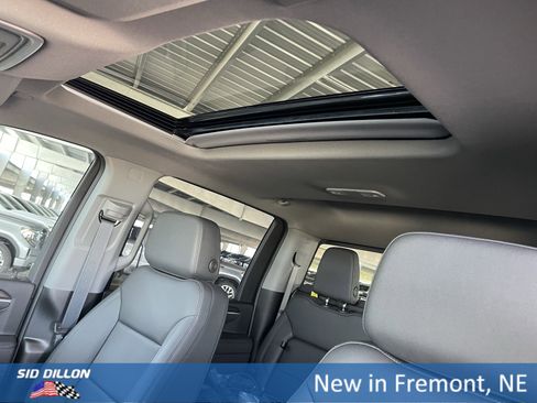 New 2025 GMC Sierra 2500 SLT w/ SLT Premium Package image 9