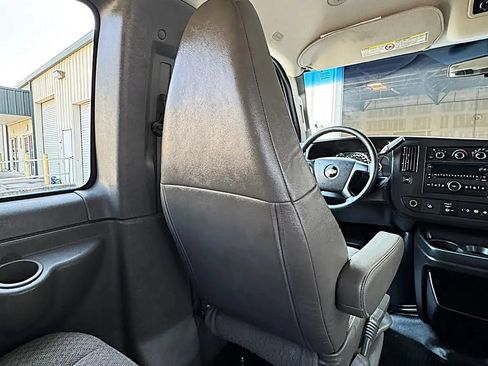 Used 2016 Chevrolet Express 3500 LS RWD image 38