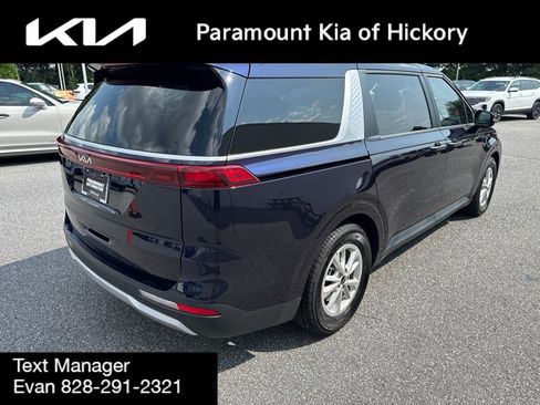 Used 2024 Kia Carnival LX FWD image 7
